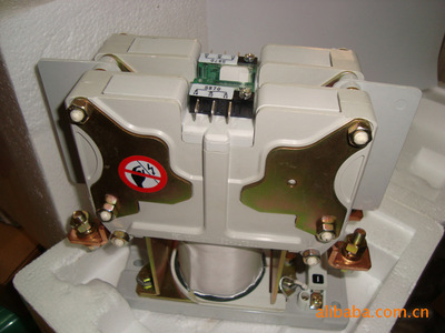 机车专用直流接触器S296A-3-110V 现货1只图片,机车专用直流接触器S296A-3-110V 现货1只图片大全,昆明市盘龙区昌茂五金交电经营部-